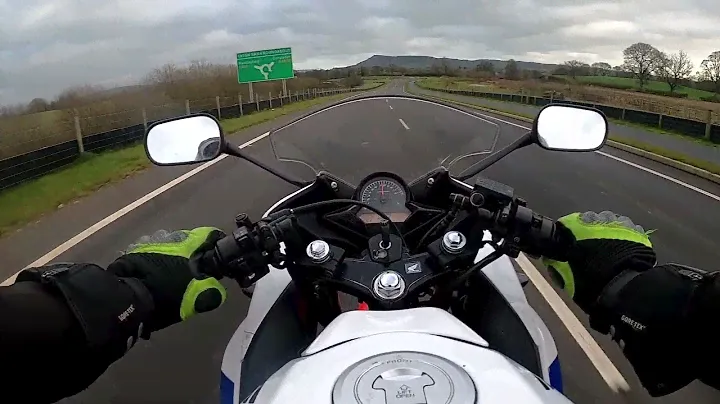 2017 Honda CBR125R Walkaround & Test Ride