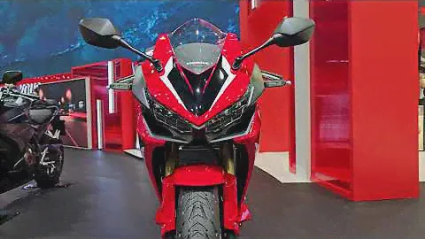 Honda CBR500R GRAND PRIX RED