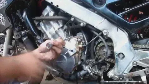 Honda CBR600 F2 92 года, ремонт сломанной втулки стартера