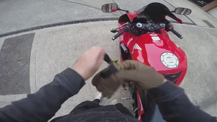 Honda CBR600rr 2004 factory racing POV GoPro.