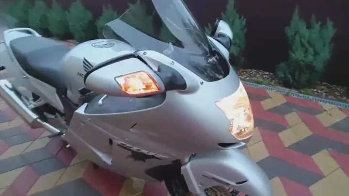 HONDA CBR 1100 XX 2002 год. Тел. 89200119292