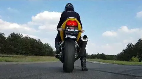 Honda CBR 600 F4i - stock exhaust sound