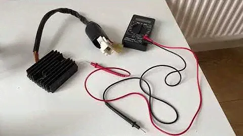 Honda CBR 929 RR Fireblade Regulator Rectifier Replacement