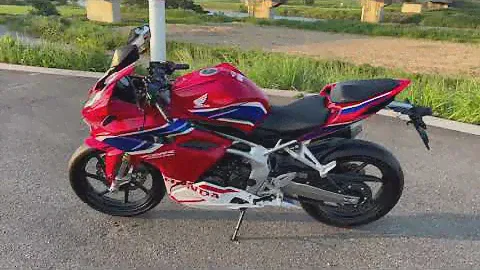 CBR250RR MC51