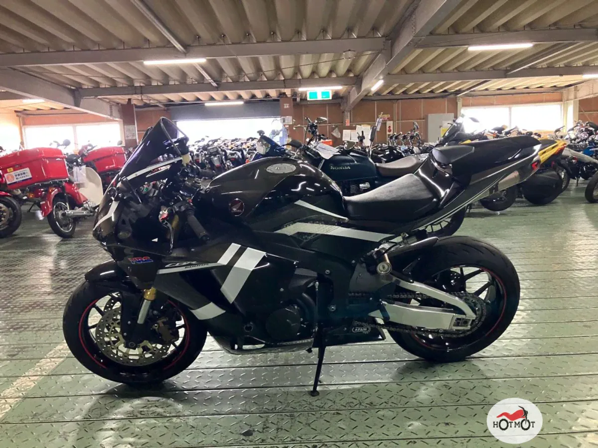 Мотоцикл HONDA CBR 600RR 2014, Черный