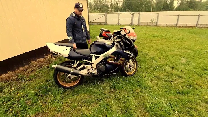 Запуск  Honda CBR 919RR Fireblade